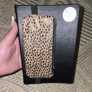 Black and Tan Planner with Pouch